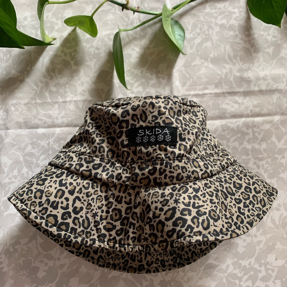 Skida Leopard Print Bucket Hat